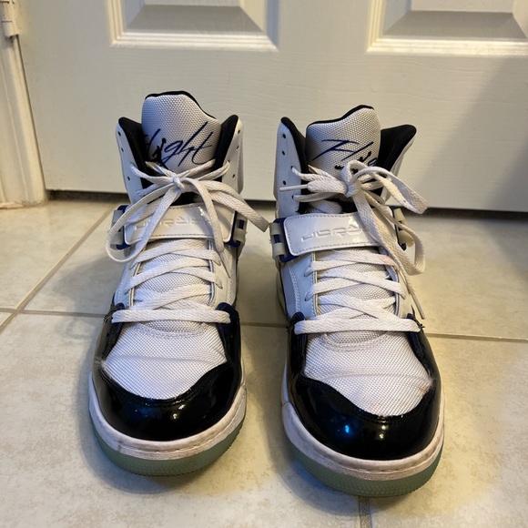 Jordan Flight 45 Concord - Picture 2 of 7